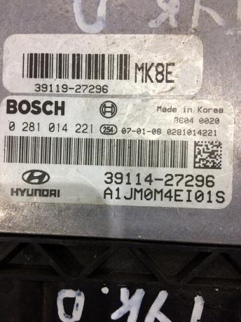 Блок управления двигателем (ЭБУ) Hyundai Tucson 0281014221