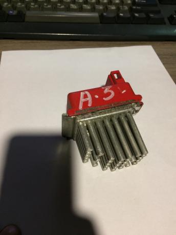 Резистор отопителя Audi A3 8L 1j0907521