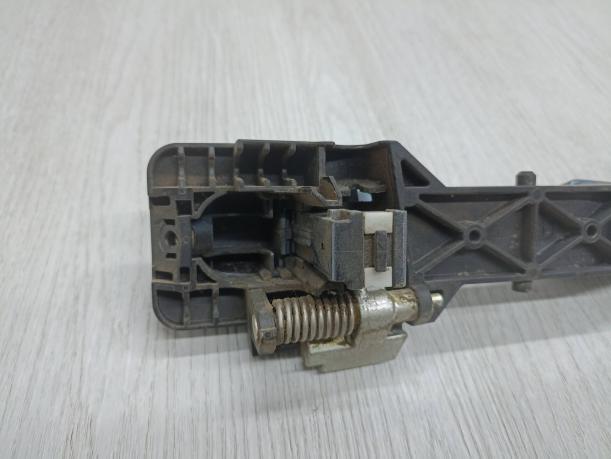 Ручка наружная передней правой двери Kia Ceed 826511H010