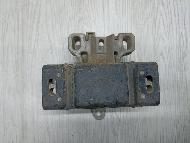 Опора КПП левая Audi A3 8L 1J0199555AK