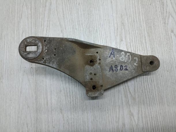Кронштейн двигателя правый Audi A8 D2 4D0199603E