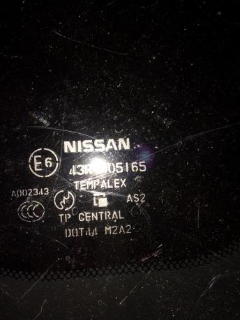 Стекло боковое левое Nissan Teana J31 833019W50A