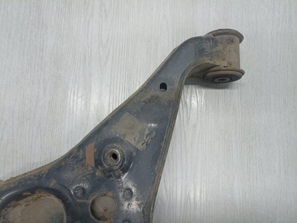 Рычаг передний правый Volkswagen Crafter 2E0407152M