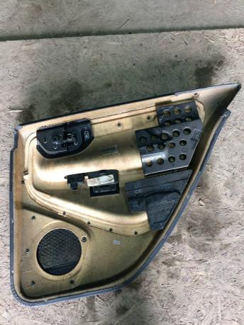 Обшивка двери задней левой Volvo S60 39981318