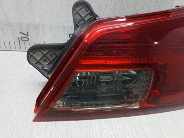 Фонарь задний правый внутренний Subaru Legacy B14 84912AJ250