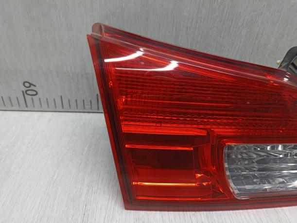 Фонарь задний левый внутренний Subaru Legacy B14 84912AJ240