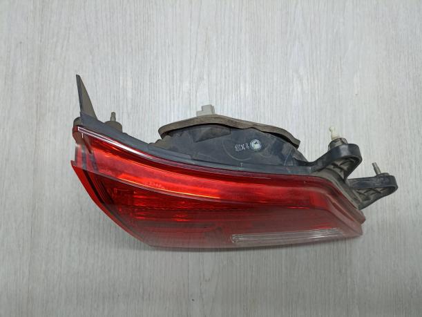 Фонарь задний левый внутренний Subaru Legacy B14 84912AJ240