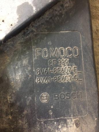 Вентилятор радиатора Ford Focus 3 8V618C607FC
