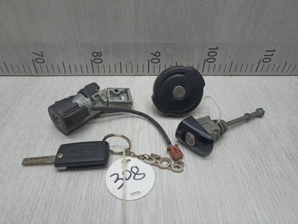 замок зажигания Peugeot 308 