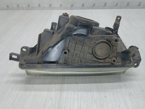 Фара правая Toyota Land Cruiser 100 8101060061
