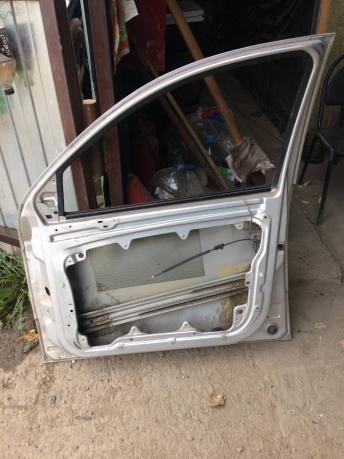 Дверь передняя правая Skoda Fabia 6Y0831052