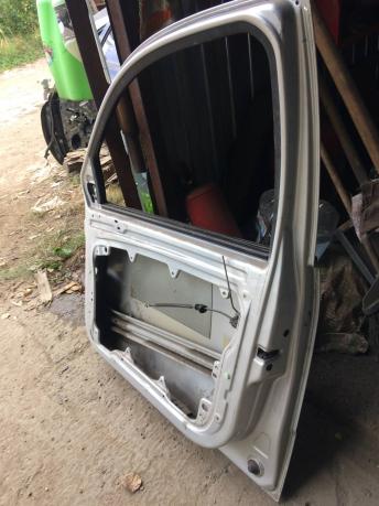 Дверь передняя правая Skoda Fabia 6Y0831052
