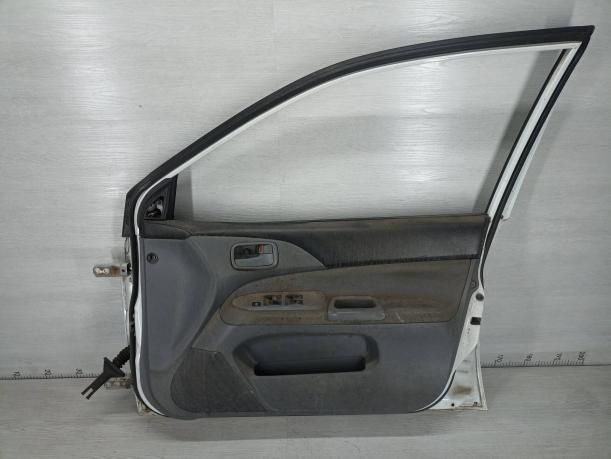 Дверь передняя правая Mitsubishi Lancer 9 MN150436