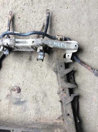 Балка подмоторная (подрамник) Renault Megane 1 8200033099
