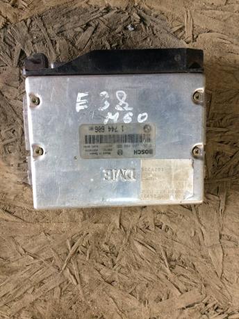 Блок управления двигателем (ЭБУ) BMW 7 E38 1744606001