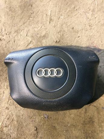 Подушка безопасности в руль Audi A6 C5 4B0880201Q