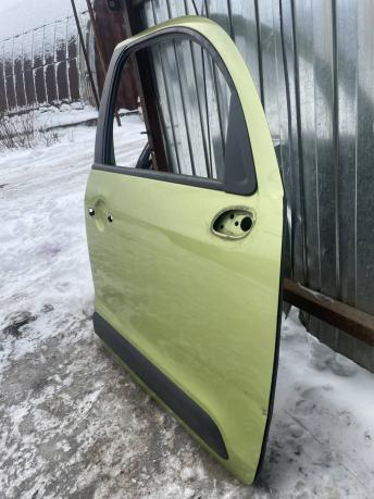 Дверь передняя правая Citroen C3 Picasso 9004AW