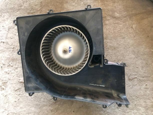 Моторчик печки Nissan Almera N16 27200BN017
