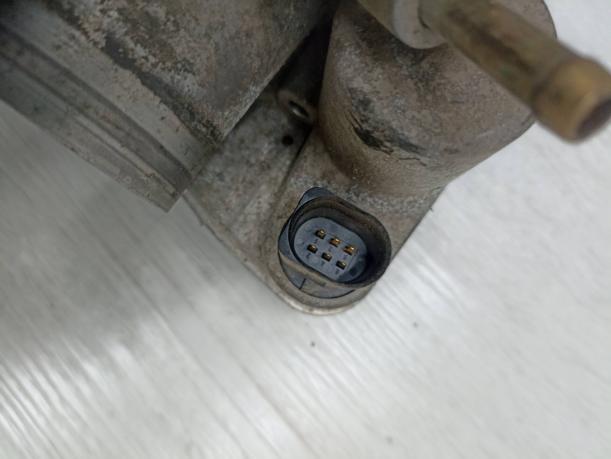 Дроссельная заслонка Skoda Octavia 036133062L