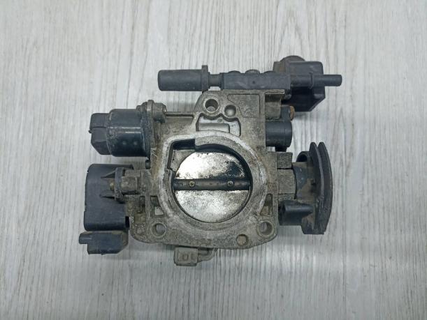 Дроссельная заслонка Peugeot 307 1635V2