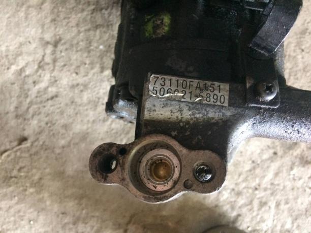 Компрессор кондиционера Subaru Impreza G10 73110FA151