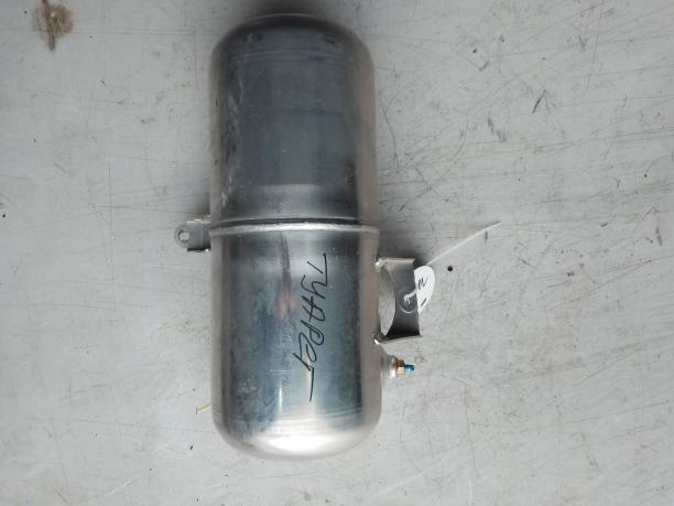 Ресивер пневмоподвески Volkswagen Touareg 7L0616202D