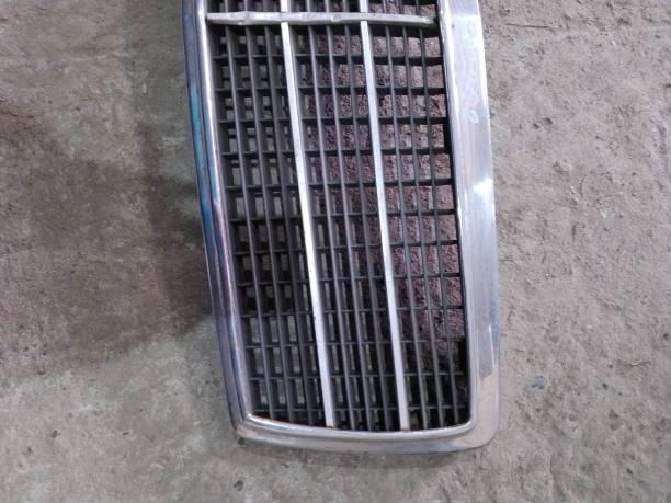 Решетка радиатора Mercedes W202 C 2028880023