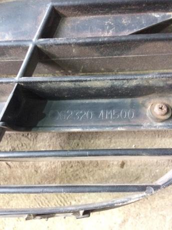 Решетка радиатора правая Nissan Almera N16 623204M500