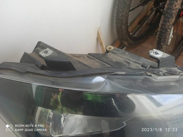 Фара правая Volkswagen Polo 6RU941016