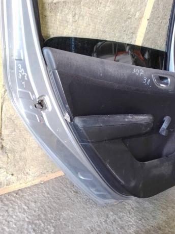 Дверь задняя левая Peugeot 307 9006G9