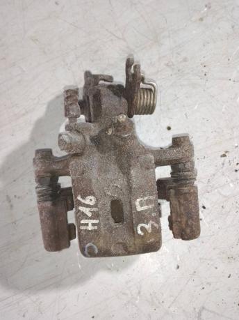Суппорт задний правый Nissan Almera N16 440010N600