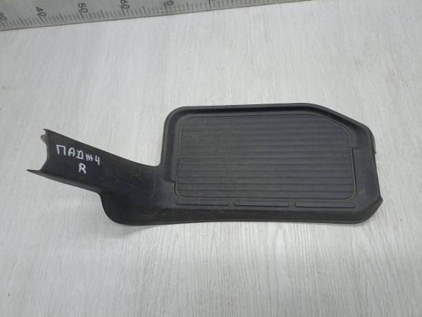 Накладка порога внутренняя Mitsubishi Pajero 4 MR655352