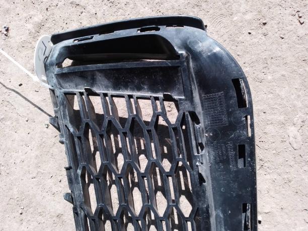 Решетка бампера левая BMW 5 G30 51118063421