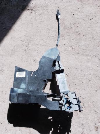 Замок двери передней левой Ford Fusion 1372470