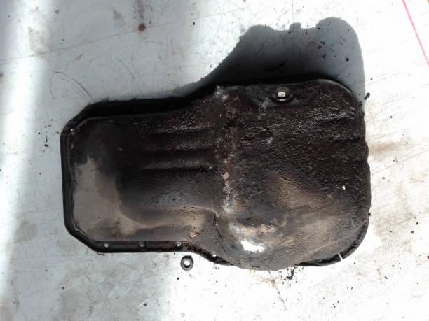 Поддон Toyota Camry 1210174050
