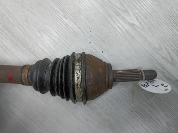 Привод передний левый Renault Logan 391016391R