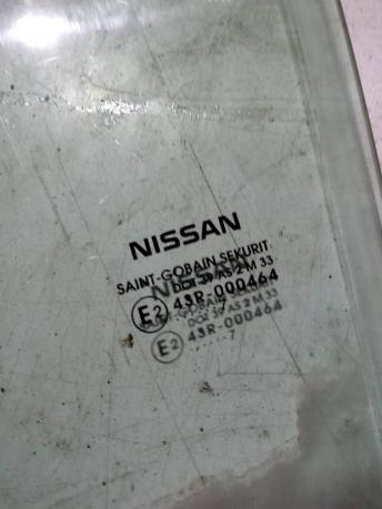 Стекло передней левой двери Nissan Note E11 803019U000