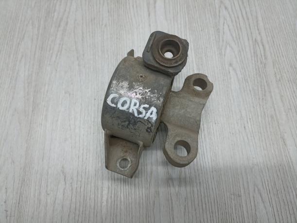 Опора двигателя правая Opel Corsa D 468646740