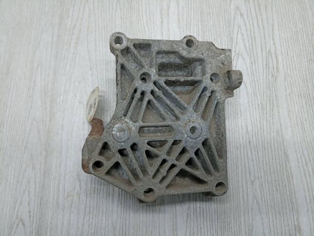 Кронштейн генератора Nissan Almera Classic B10 1191095F0A