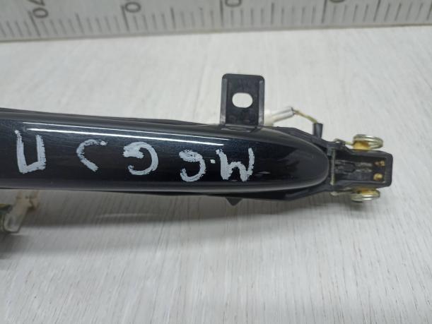 Ручка двери передней левая Мазда 6 GL TK495941XB51
