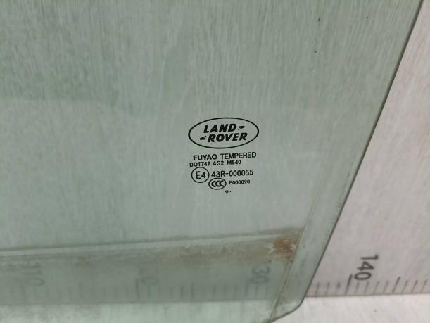 Стекло передней левой двери Land-Rover Freelander 2 LR044020