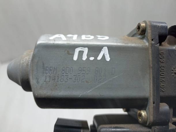 Моторчик стеклоподъемника Audi A4 B5 8D0959801D