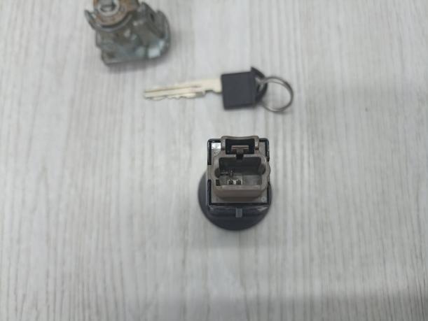 Личинка замка с ключом Ниссан Х-Трейл т32 998104CC1B