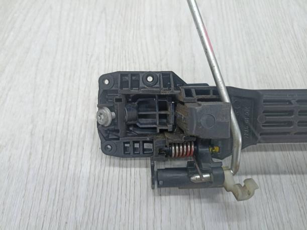 Ручка двери передней правой Toyota Corolla E15 6921112220R8