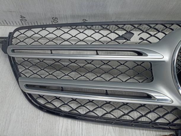 Решетка радиатора Mercedes W166 GLE A1668880260