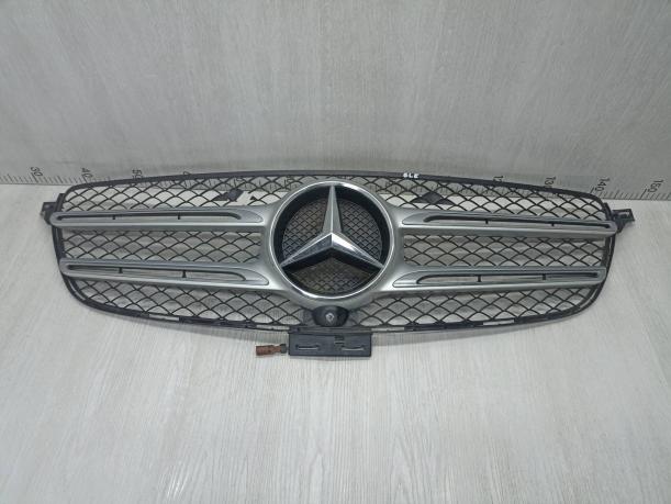 Решетка радиатора Mercedes W166 GLE A1668880260