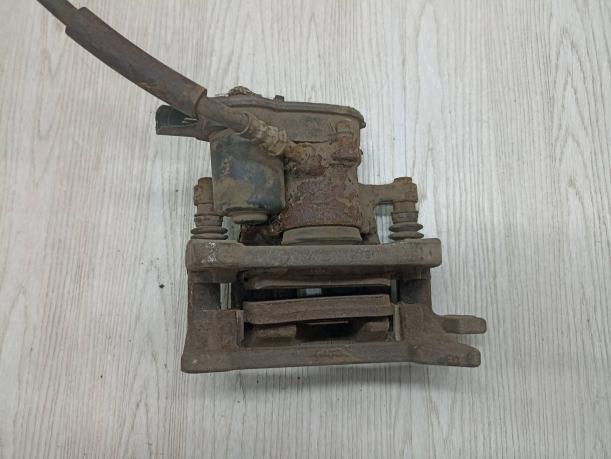  Суппорт задний левый ауди а4 б8  8K0615403B