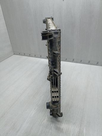 Радиатор основной на Ауди Ку7 7L6121253K