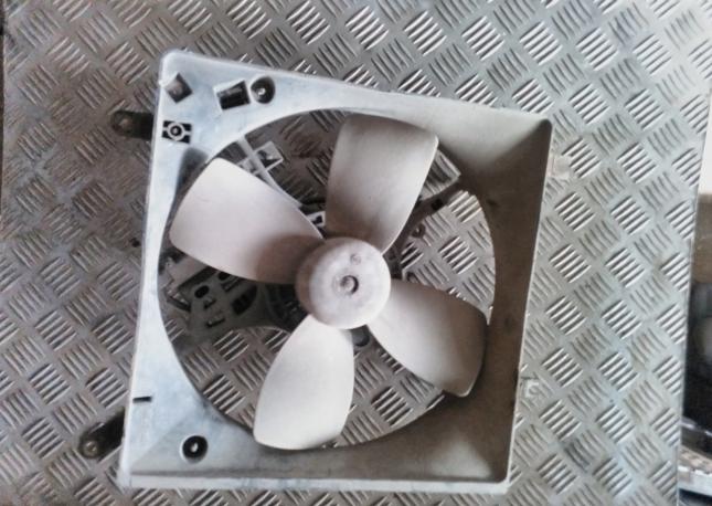  Вентилятор охлаждения на Митсубиси Галант  MR481726