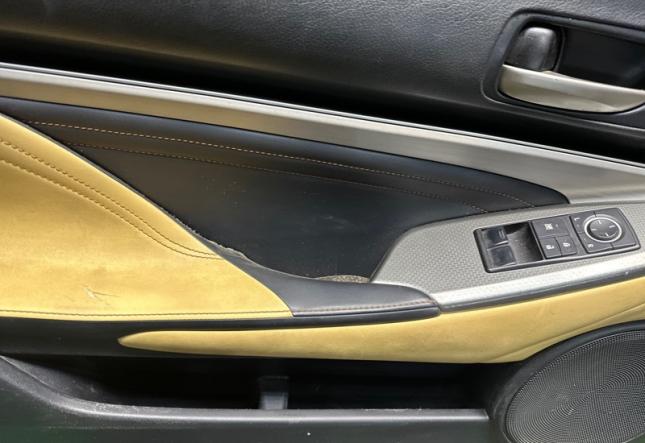 Обшивка боковой двери левая Lexus Rc 2015-2018 67620-24600-C0